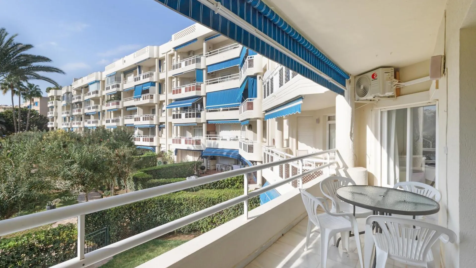 Apartment Apartamento Junto Al Mar Costa Lago Torremolinos